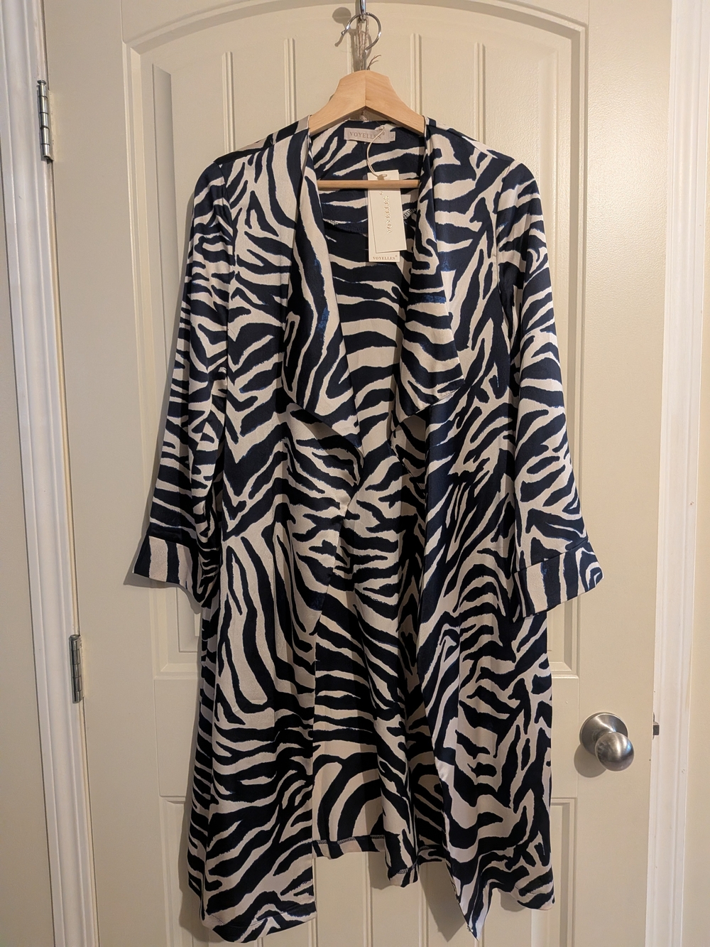 NWT Gorgeous Zebra Print Cover Up, Jacket, Robe